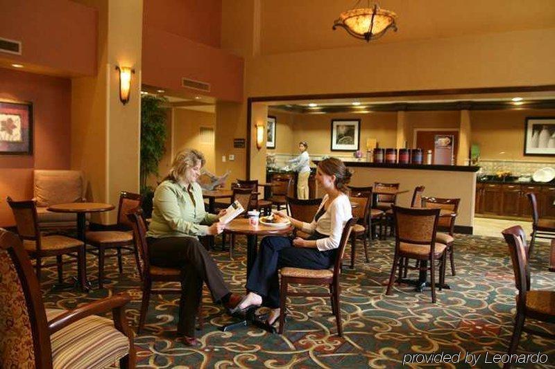 Hampton Inn & Suites Yuba City Restoran gambar